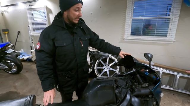 Купил спортбайк за 500 баксов строим Электромотоцикл ⚡?⚡своими руками по дешману!часть 1 смотреть онлайн