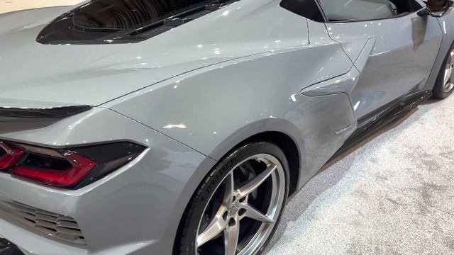 2024 CORVETTE E-RAY - FASTEST PRODUCTION CORVETTE EVER BUILT - REVIEW AND WALK AROUBD