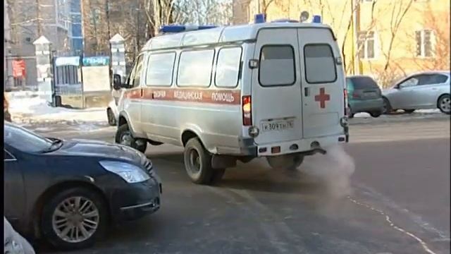 Сотрудникам детской больницы пришлось вызывать полицию, чтобы освободить дорогу для скорой помощи смотреть онлайн