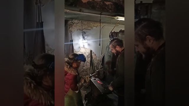 Воспитанники детского сада в Измайловском кремле в кузнице