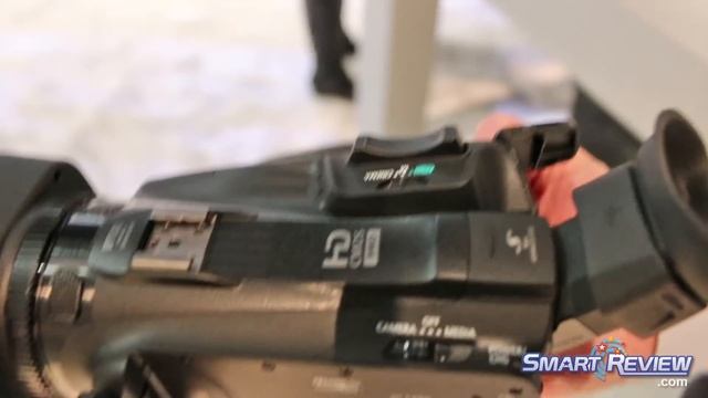 CES 2016 | Canon's New HF G40 HD Camcorder | Vixia | SmartReview.com смотреть онлайн