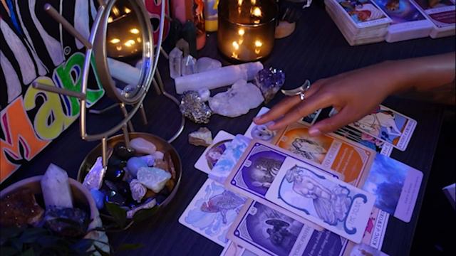 👑pick a card👑 let me hype you uuuuuupppppp!! + messages to usher in peace смотреть онлайн