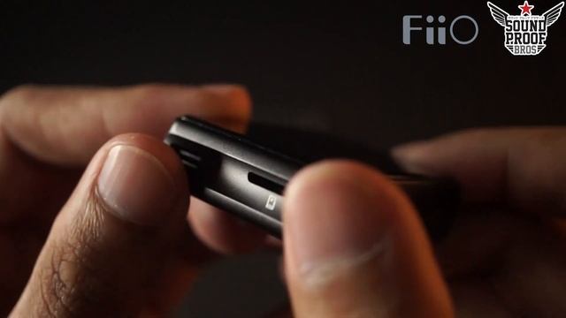 UNBOX Fiio M5 Ultra Portable High Resolution Audio Player By Soundproofbros смотреть онлайн
