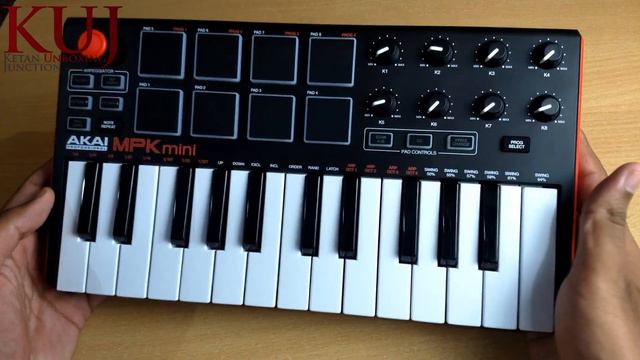 Best MIDI Keyboard 2019 Akai MPK Mini MK II Unboxing Full details | Best for beginners under 10,000 смотреть онлайн