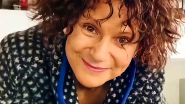 Как живёт актриса Людмила Артемьева - Квартира ЦАРСКИЙ подарок у КЛАДБИЩА - Сваты смотреть онлайн
