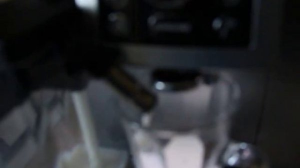 Нет пенки на кофе-машине Delongi 23.450s