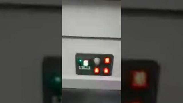 Проходной термотоннель с запайщиком пленки и транспортером смотреть онлайн