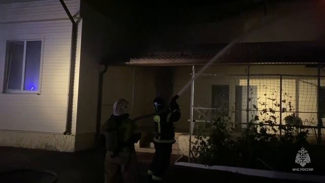 [ Альбом ]
⚡️Атакована Курская область ХохлоБПЛА влетел в административное здание «Белполь». На ме смотреть онлайн