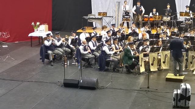 Tavaszköszöntő koncert REPTÉR смотреть онлайн