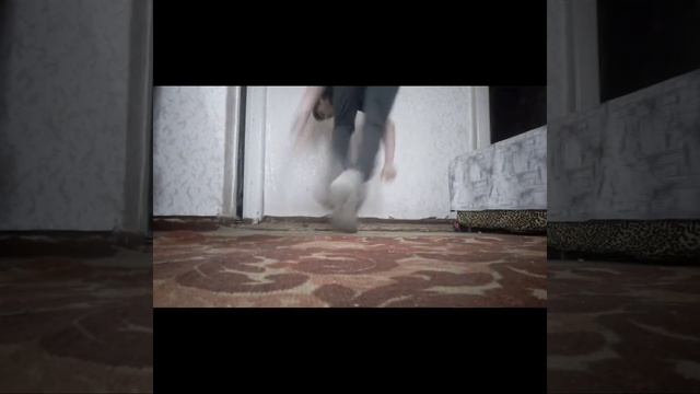 Начало. Отжимания в стойке на руках. смотреть онлайн