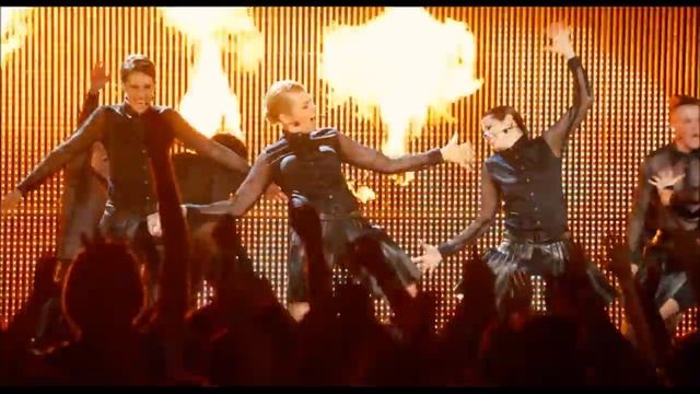 Pitch Perfect 2 - Das Sound Machine (World Championship Finale) смотреть онлайн