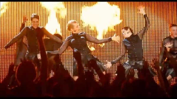 Pitch Perfect 2 -  Das Sound Machine (World Championship Finale)