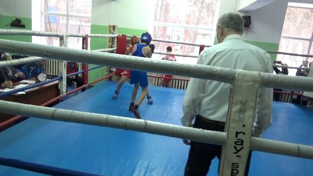 Дмитрий Аулов (красный угол), Первая перчатка январь 2018 - 1 раунд смотреть онлайн