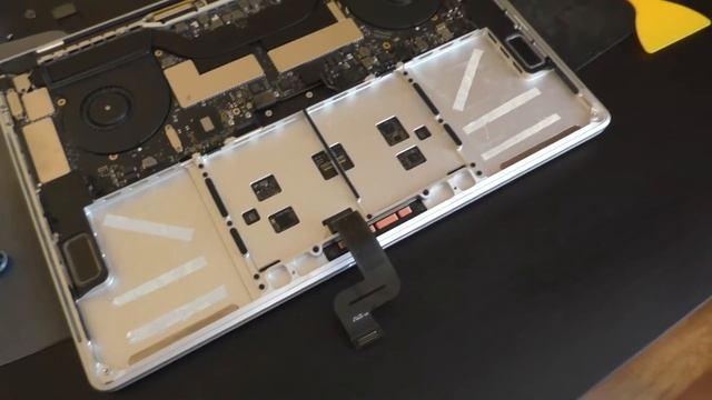 Замена батареи MacBook Pro 15 2017 (A1707) смотреть онлайн