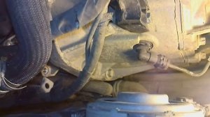 Як знімається стартер на OPEL VIVARO 2.0