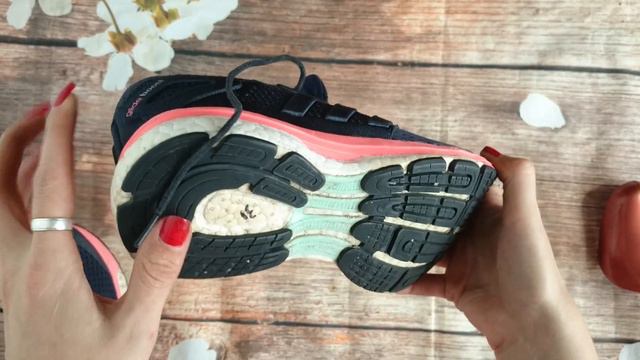 Обзор и продажа Кроссовки Adidas Boost смотреть онлайн