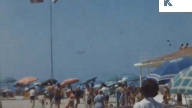 Lido di Camaiore, 1961, Italy Beach Holiday, Rare Colour Home Movie Footage смотреть онлайн