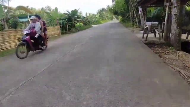Commute on a KICK SCOOTER I bought online! смотреть онлайн