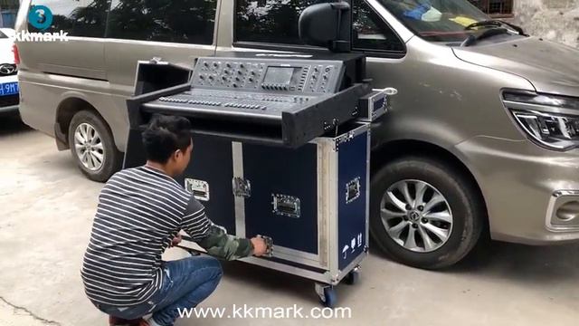 KKMARK Flight Road Cases for Midas M32 mixer смотреть онлайн
