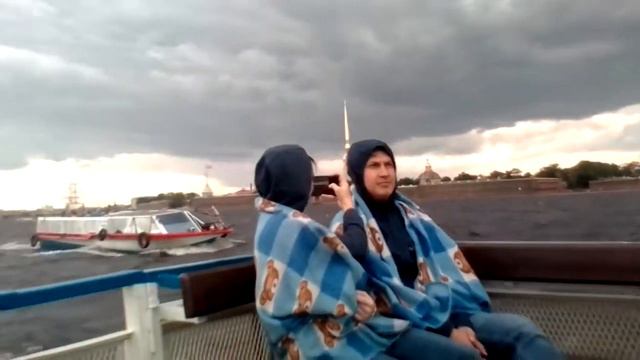 Санкт-Петербург 2018 Апамдар менен прогулка(1) смотреть онлайн