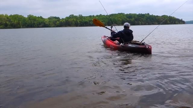 Old Town Vapor 10 Angler Kayak In Water Views смотреть онлайн