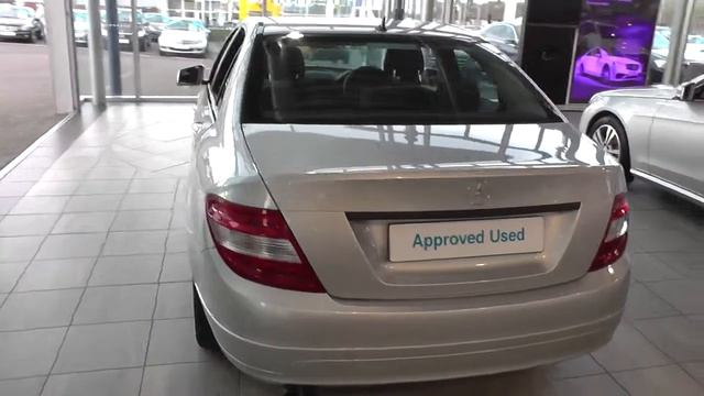 Mercedes-Benz C CLASS C180 CGI BlueEFFICIENCY SE 4dr Auto U24698 смотреть онлайн