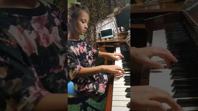 Менуэт Соль Минор И.С.Бах смотреть онлайн