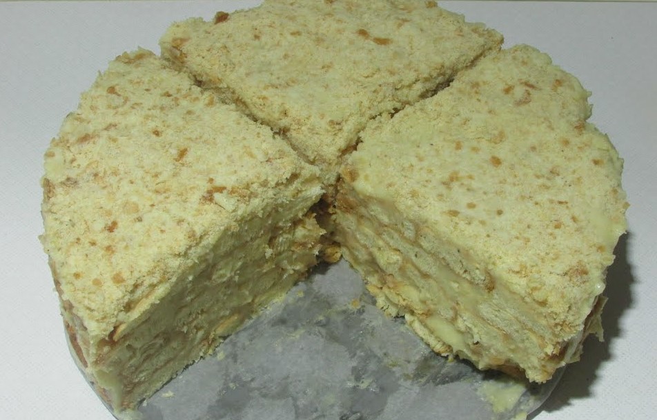 ТОРТ "ЛЕНИВЫЙ НАПОЛЕОН" ИЗ СЛОЁНОГО ПЕЧЕНЬЯ "УШКИ" С ОЧЕНЬ ВКУСНЫМ КРЕМОМ ВСЕГО ЗА 20 МИНУТ! смотреть онлайн