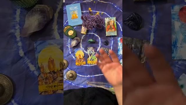 Inner Light Moon Oracle New Moon (11-23-22) reading by Elizabeth смотреть онлайн