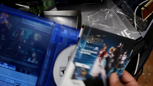Final Fantasy 7 Remake Deluxe Edition Unboxing (w/ FF7 Original Unboxing) смотреть онлайн