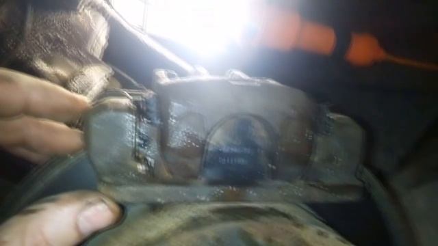 Убрал стук задних суппортов Hyundai Elantra HD J4 смотреть онлайн