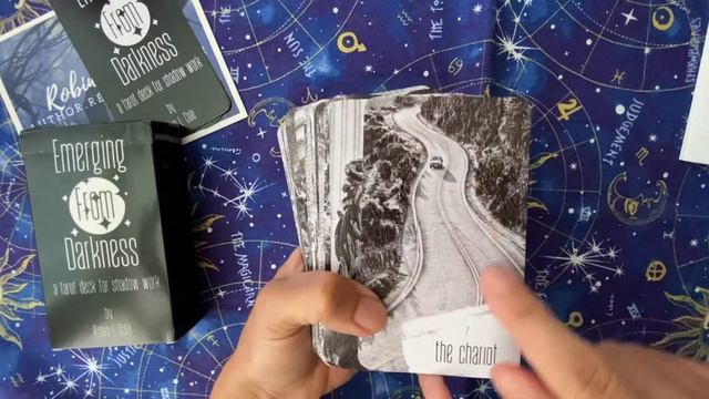 Emerging from Darkness Tarot and PDF Review смотреть онлайн