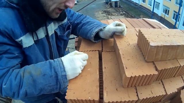 будни церковных строителей.считаем сколько кирпичей в пачке смотреть онлайн