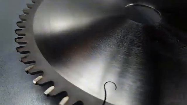 Пильный диск для работ по алюминию, пластику и цветным металлам на ручные пилы циркулярного типа смотреть онлайн