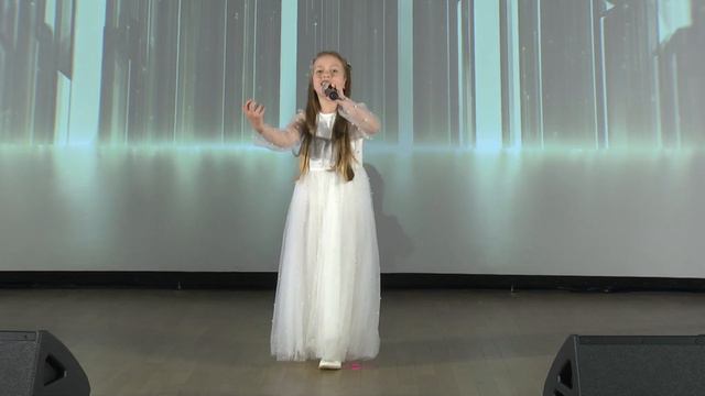 Белый ангел. Автор Ирина Брилева. Владимир Брилёв. Исполняет Ева Ботова, 6 лет. смотреть онлайн