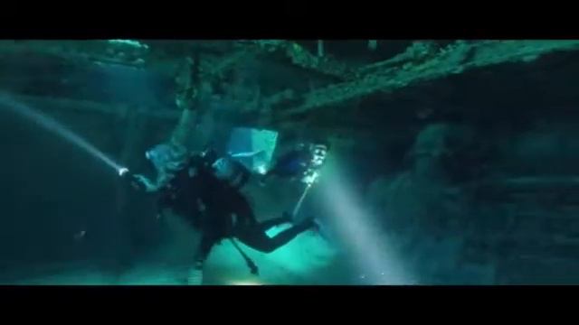 корабль под водой смотреть онлайн