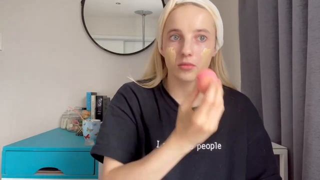 Is Gucci Makeup Worth The Money? #quarantine #gucci #blonde смотреть онлайн