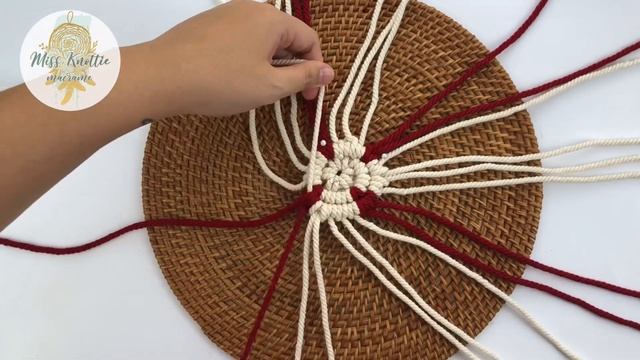 DIY MACRAME TUTORIAL | HOW TO MAKE MACRAME MIXED COLOR ROUND COASTER смотреть онлайн