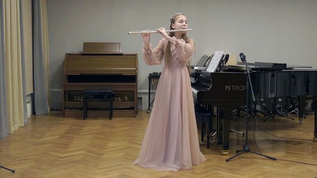 К. Дебюсси "Сиринкс" для флейты соло Исп. Евангелина Махринова 12 лет смотреть онлайн