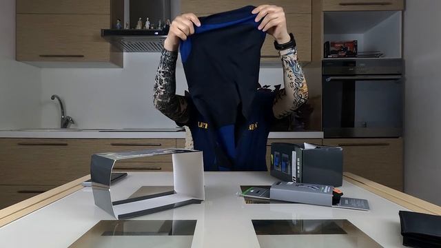 Распаковка мотоэкипировки с Louis смотреть онлайн