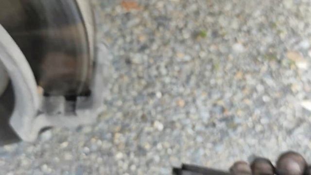 Как поменять передние тормозные колодки на Nissan liberty смотреть онлайн