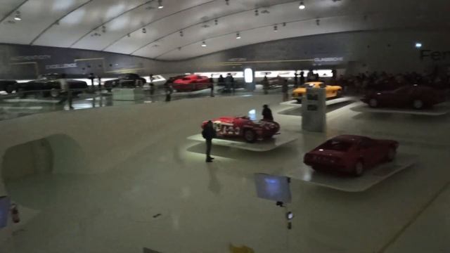 Museo Enzo Ferrari Modena смотреть онлайн