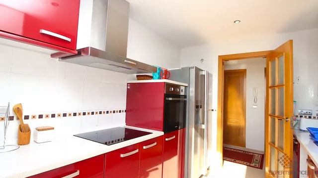 Пентхаус с джакузи на террасе с видом на море смотреть онлайн