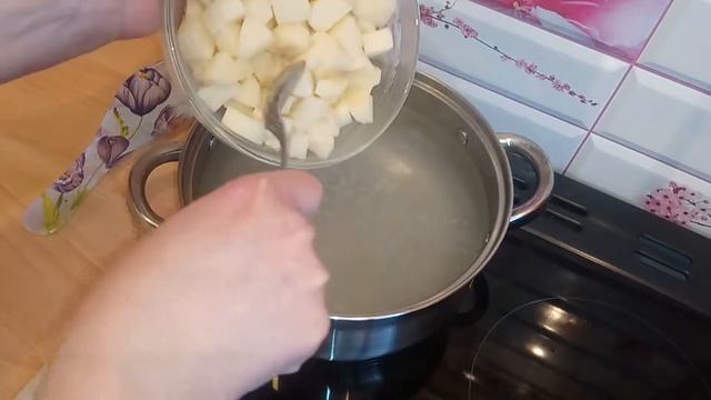 Куриный суп с сырными шариками. Вкусный и оригинальный. смотреть онлайн