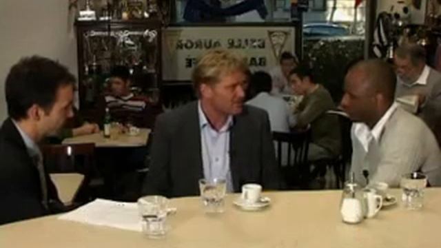 Vieira y Frisk hablan de fútbol -- parte 1 (español) смотреть онлайн