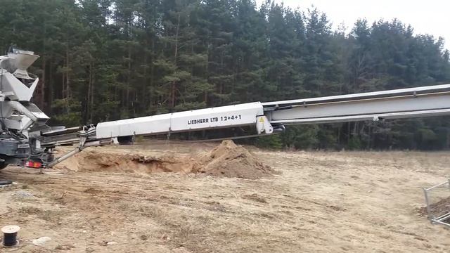 Заливка стены.Опалубка . Бетон. смотреть онлайн