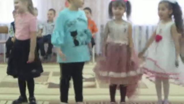 Песня "Я на мамочку похожей быть хочу" смотреть онлайн