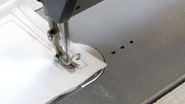 Schnellnäher Altin 8334 Mit Nadeltransport