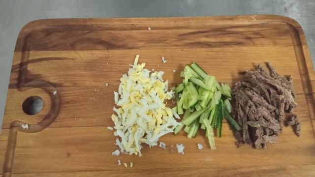 Салат "Русский" с говядиной и картофелем пай. смотреть онлайн