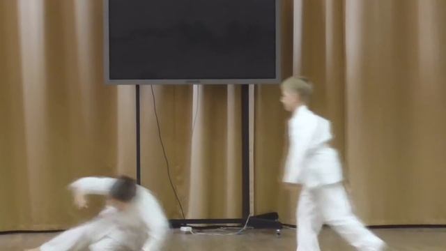 Выступление айкидош в школе на Фестивале талантов (айкидоклуб "КАЦУ ХАЯБИ") смотреть онлайн